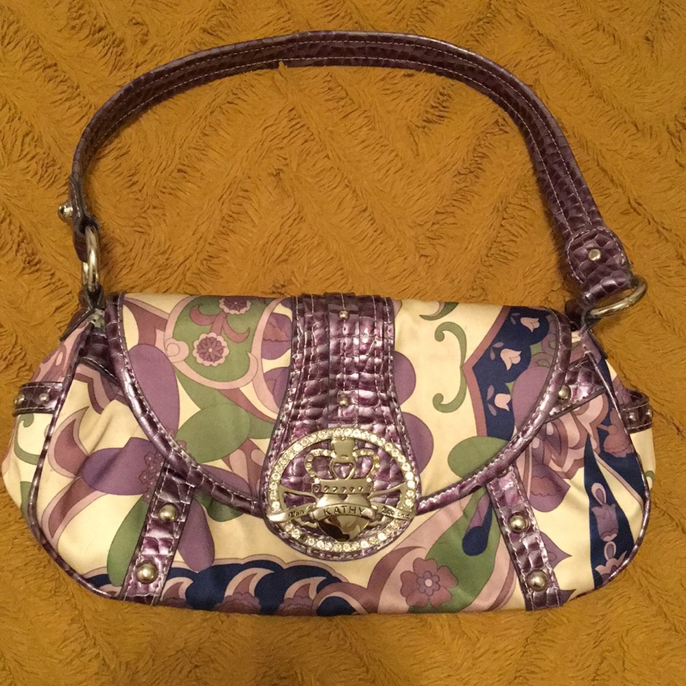 Patterned purple bag